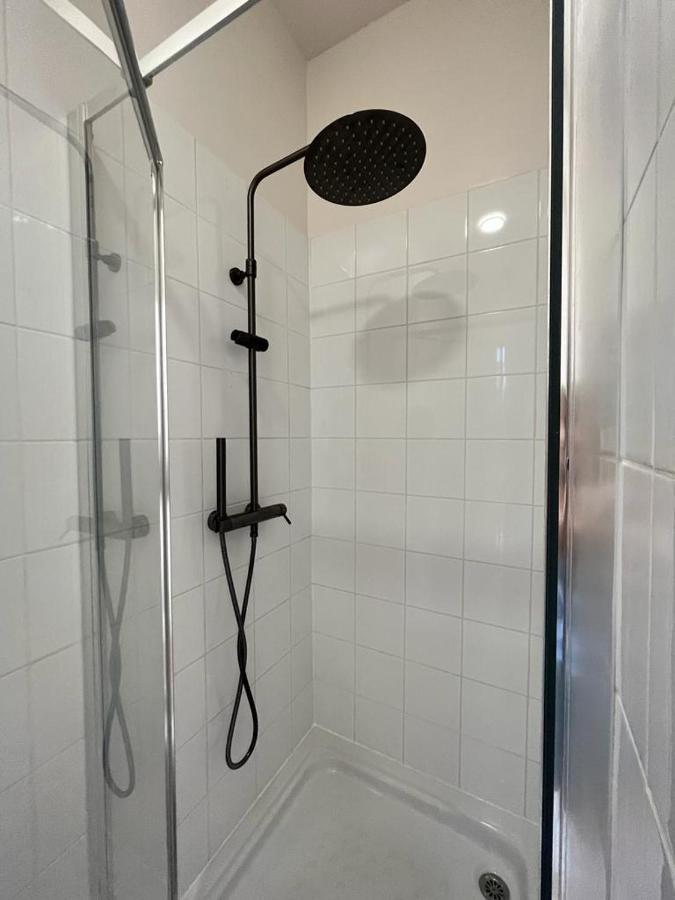 וישי Appartement Calme Avec Balcons & Vue Sur Thermes מראה חיצוני תמונה